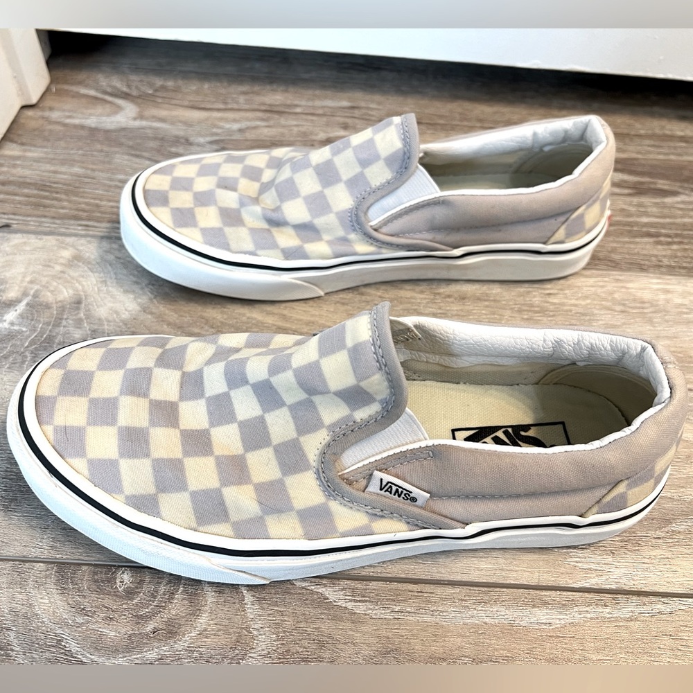 Vans Gray Checkered Size 6/ Women’s 7.5